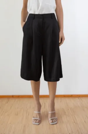 Linen Bermuda Short